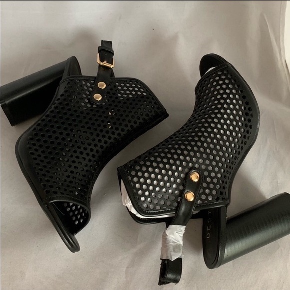 Beston NEW vegan leather, laser cut mule sandals - Picture 3 of 8